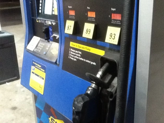 2012.11.21 GAS PUMP