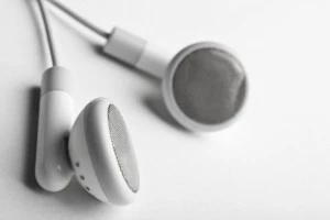 headphones Photos.com