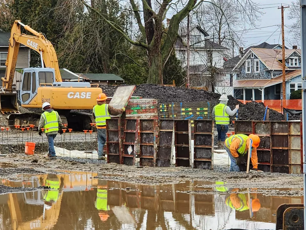 Work Resumes on New Dunkin’ Outlet Near Johnson City